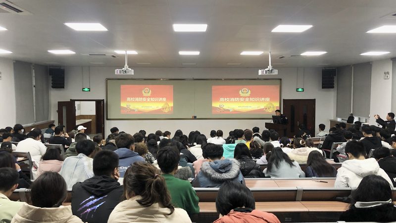 企业对成人教育学历的认可主要基于以下几个方面的考量：